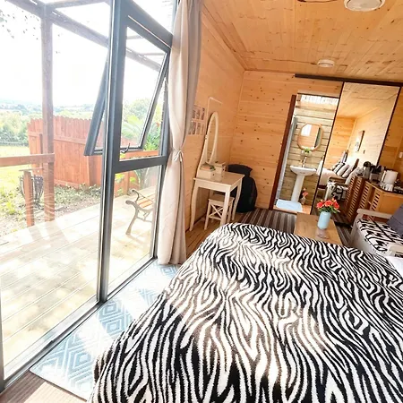 The In The Woods Chalet Dublín