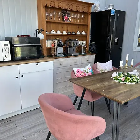 The In The Woods * دبلن